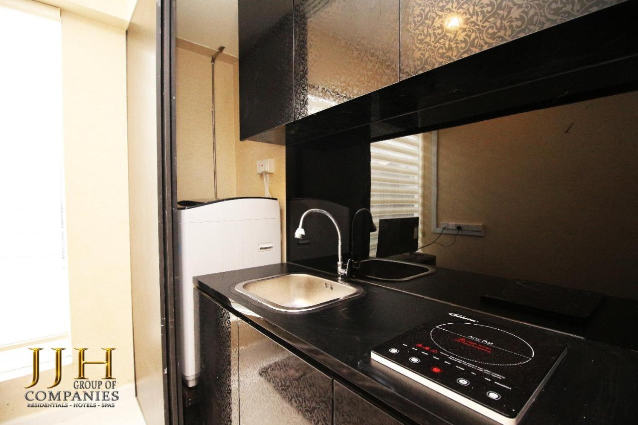 One-Bedroom Apartment,1033886717:JPEG