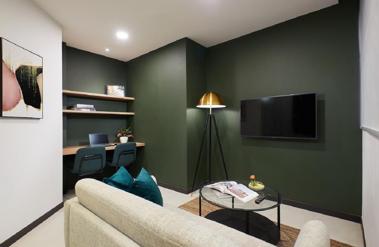 Two-Bedroom Family,1151083148:JPEG