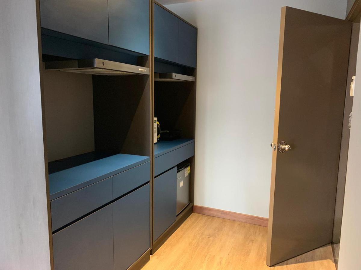 Deluxe One-Bedroom