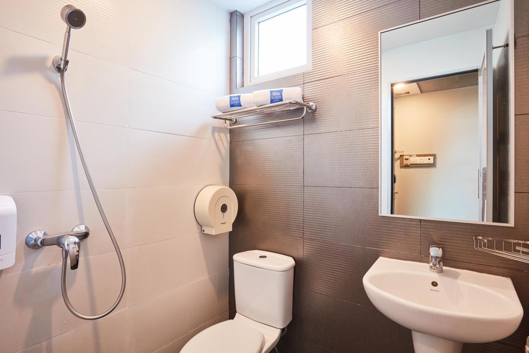 Superior Triple Room with One Double Bed and One Single Bed