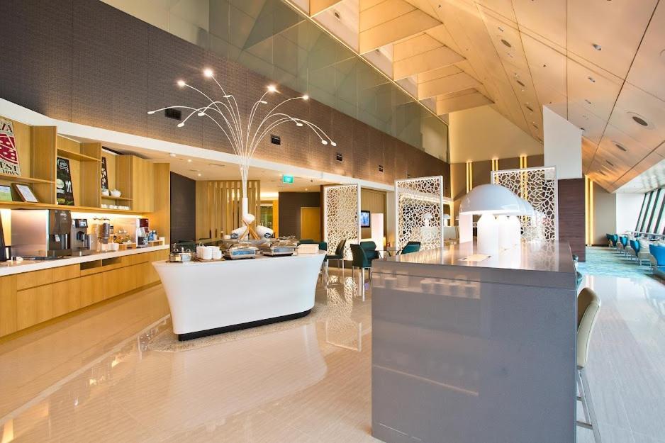 3 Hours Lounge Seated Sofa Chairs NO BED Check between 7AM to 7PM