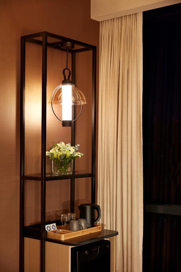 Momentum Club Room