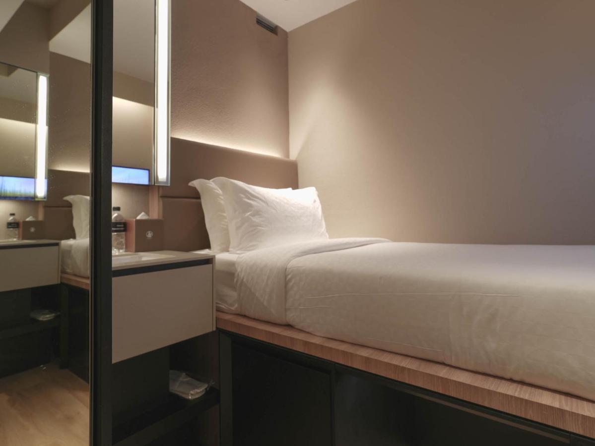 Standard Single Room,1481114510:JPEG
