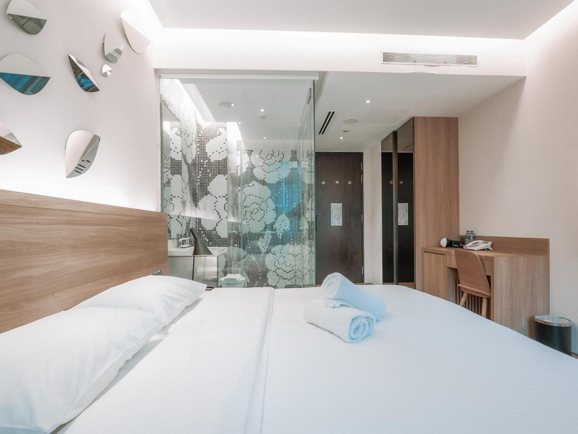 Premier King, Window,1606959526:JPEG