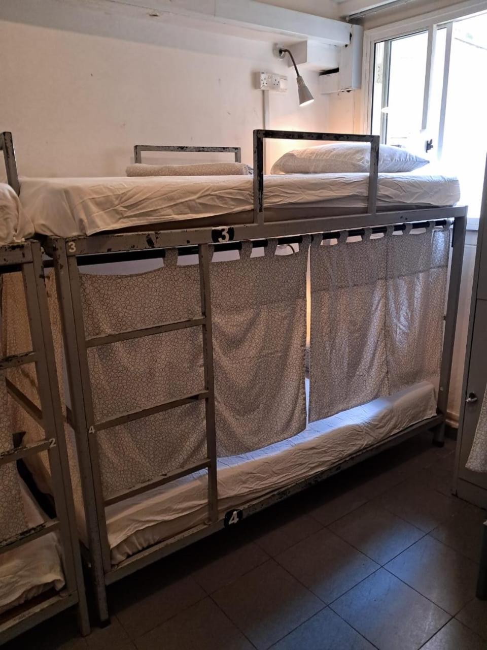 Mixed Dormitory Room