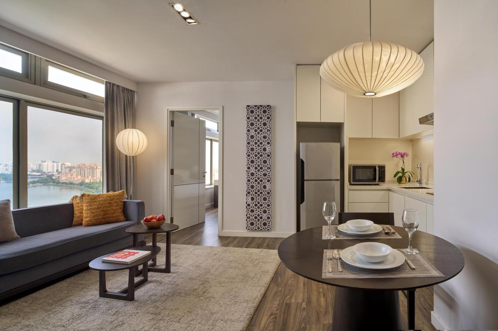 Deluxe One-Bedroom Apartment
