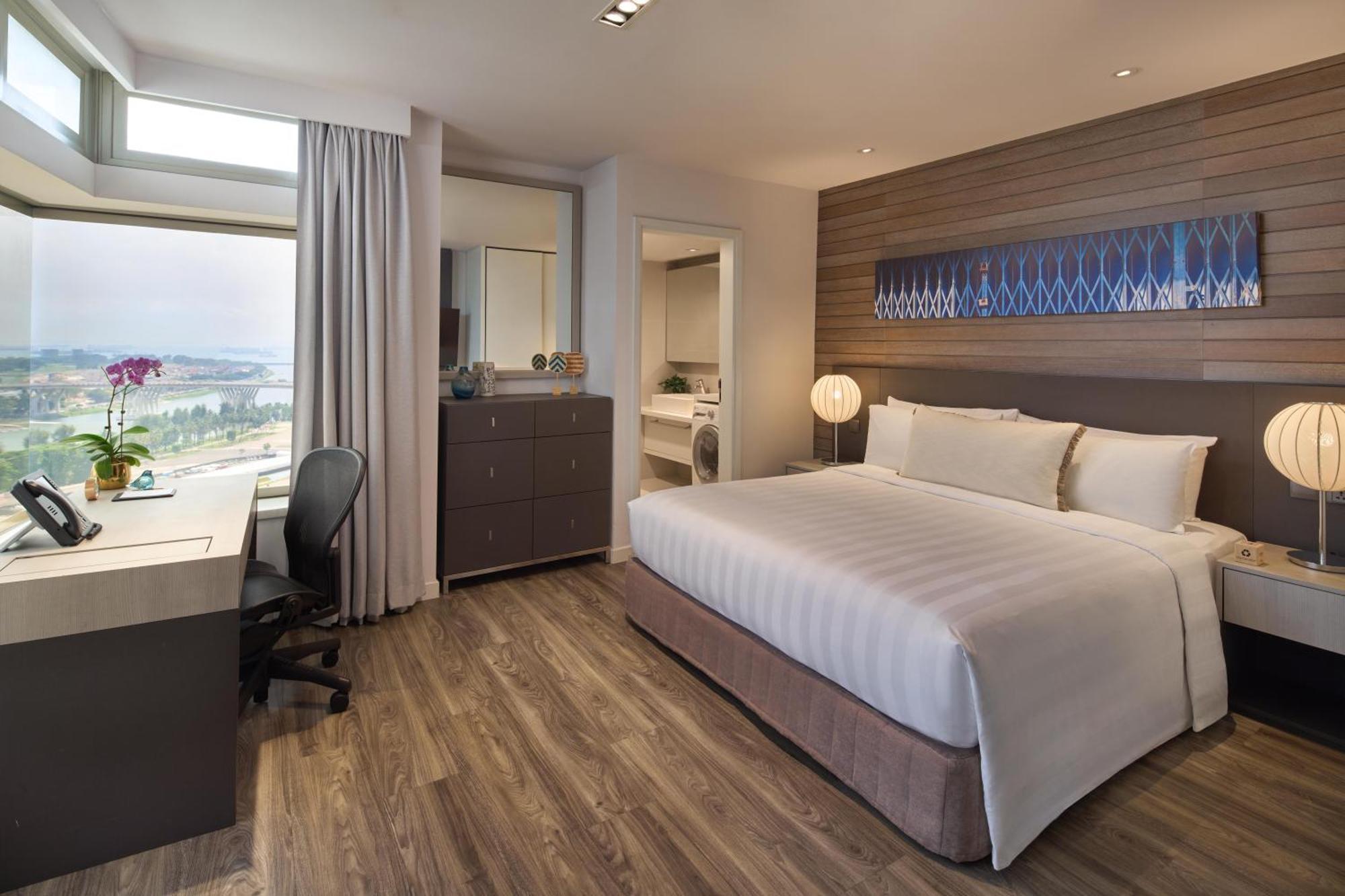 Deluxe One-Bedroom Apartment