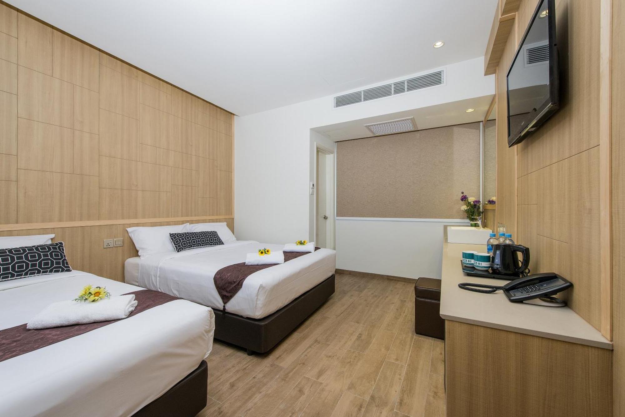 Triple Room,1212618259:JPEG