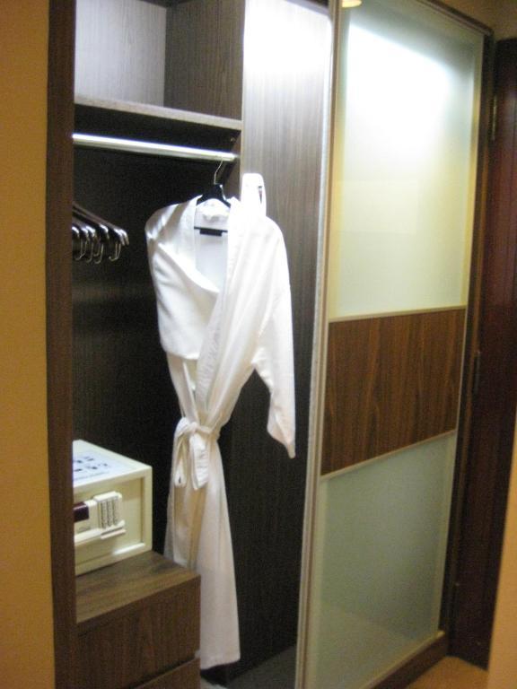 Premier Double Room,63546952:JPEG