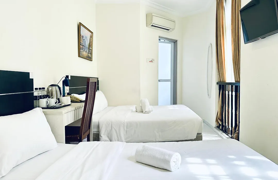 Asphodel Inn-1