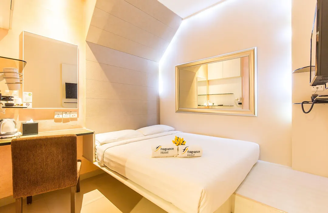 Fragrance Hotel - Viva-1
