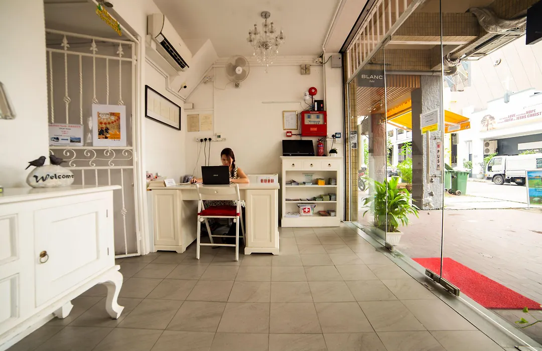 Blanc Inn-1