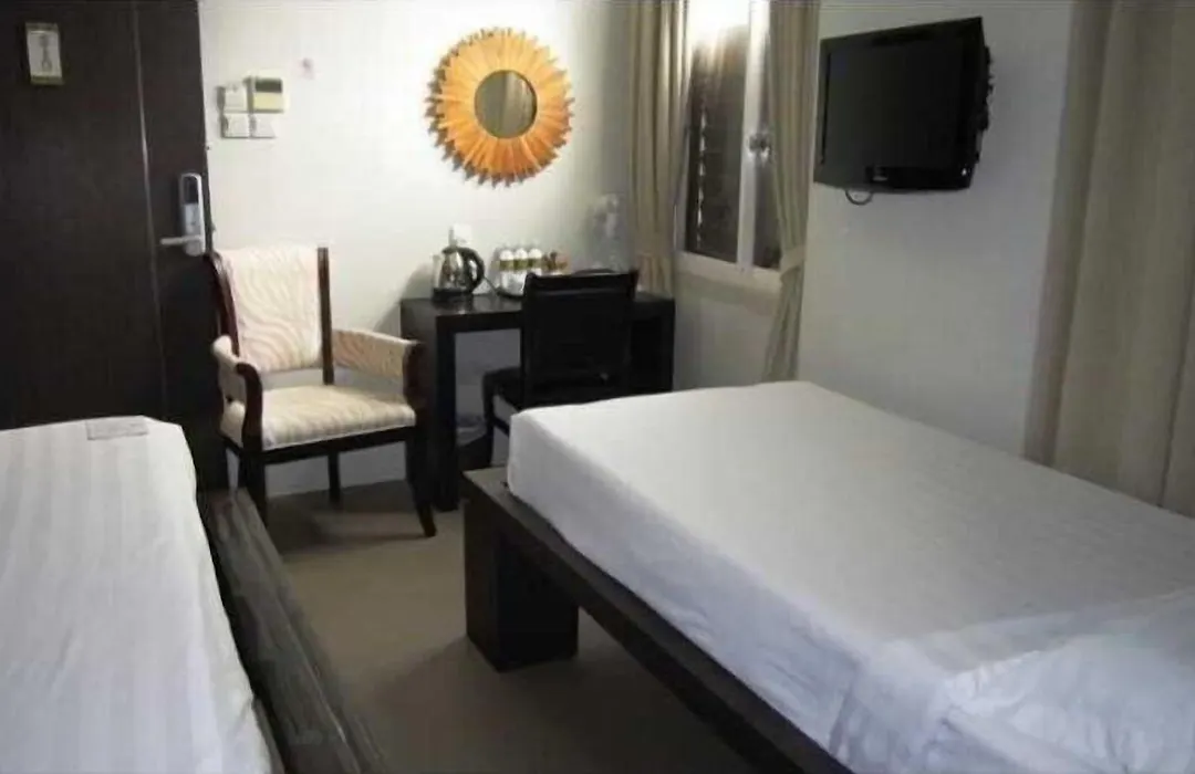 Santa Grand Hotel Little India-1