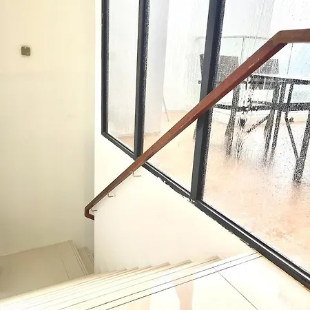 2 Bedroom With City View Near Subway In Central-2