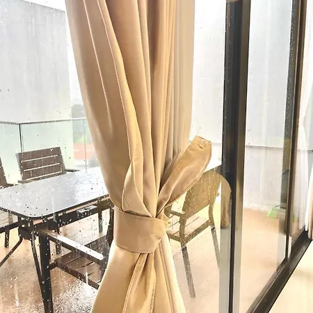 2 Bedroom With City View Near Subway In Central-3