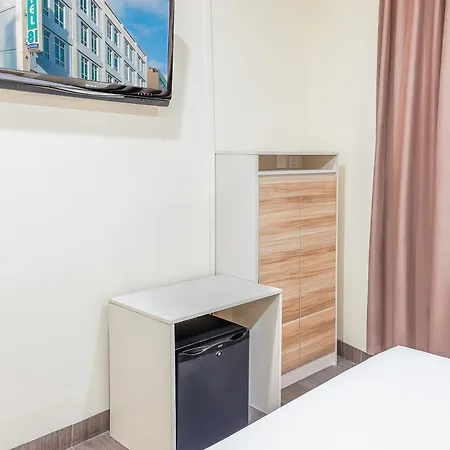 Hotel 81 Dickson-2