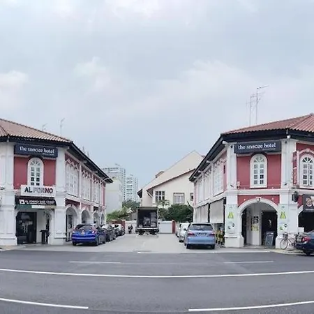 Reddoorz Hotel Near Marine Parade Central-2
