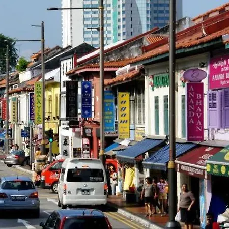 Reddoorz Hotel Plus @ Little India-3