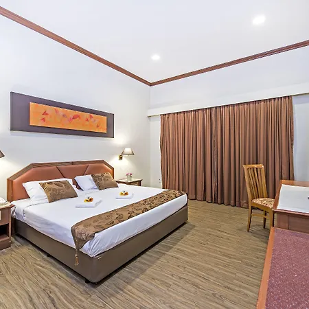 Hotel 81 Tristar-2