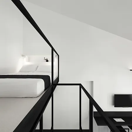 Hotel Mono-3