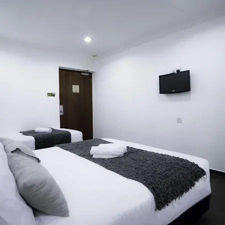 Harbour Ville Hotel - Hamilton-3