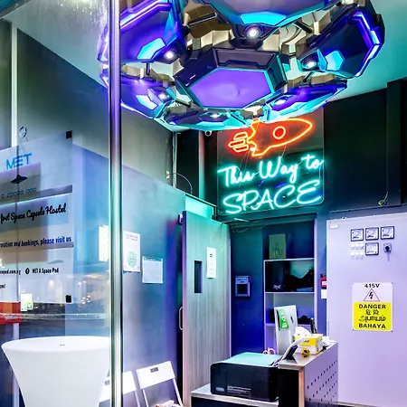 Met A Space Pod At Arab Street-2