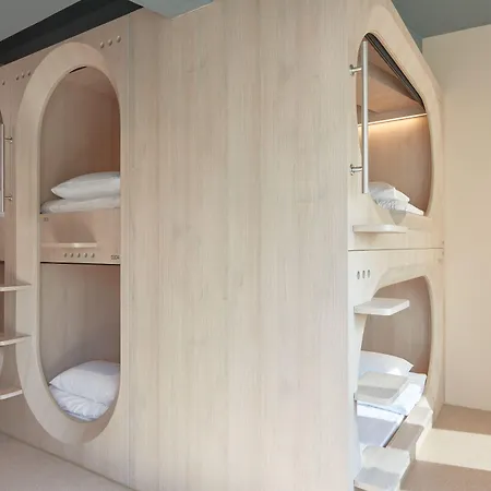 Kinn Capsule - Her Space, Female Only-2