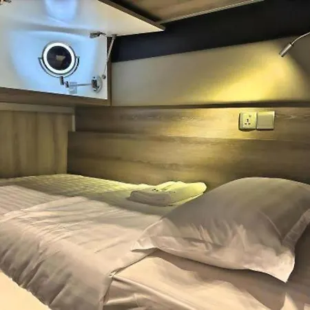 Coller Boutique Hostel-2