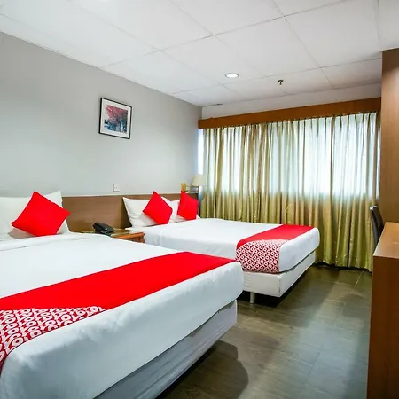 Oyo 106 Beach Hotel-3
