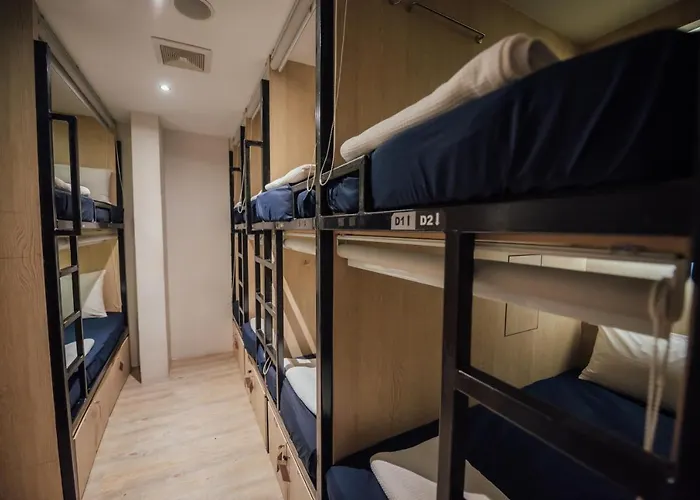 Hotel Bluewaters Pods @ Bugis Singapur