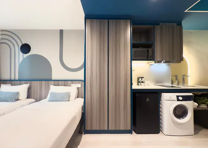 Coliwoo Hotel Pasir Panjang - Coliving Singapore