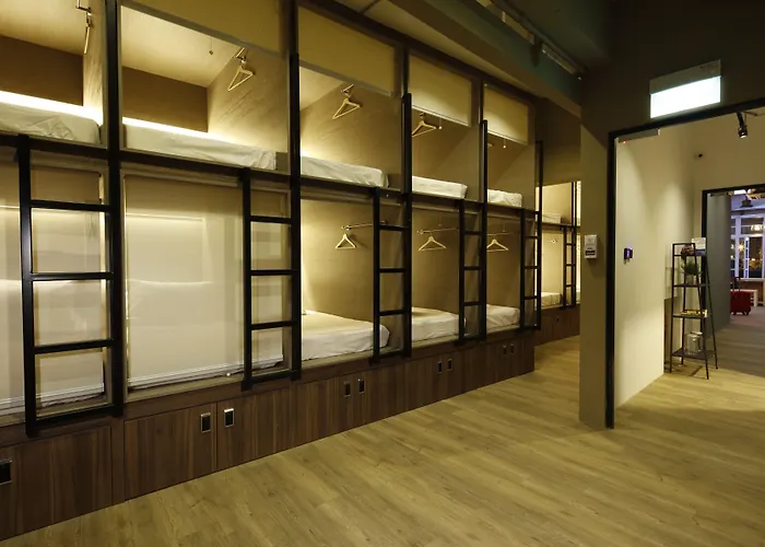 Boutique Beat. Capsule Hostel @ Boat Quay Singapura