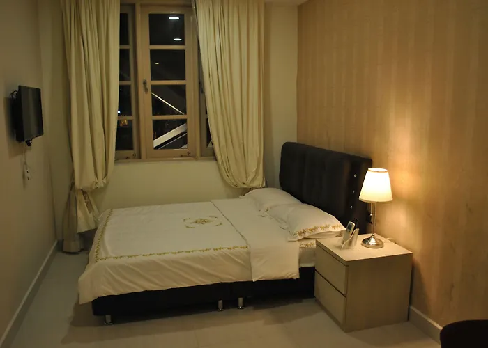 Jayleen Clarke Quay Hotel Singapour